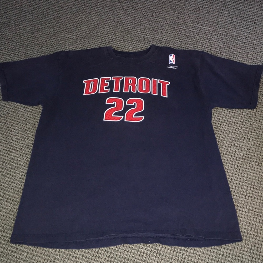 Detroit Pistons #22 Tayshaun Prince jersey tee